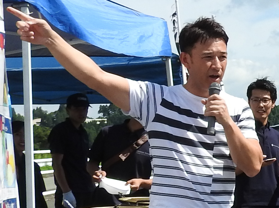 『PREMIUM WATER 熊本復興イベント稲刈り体験2018』を開催